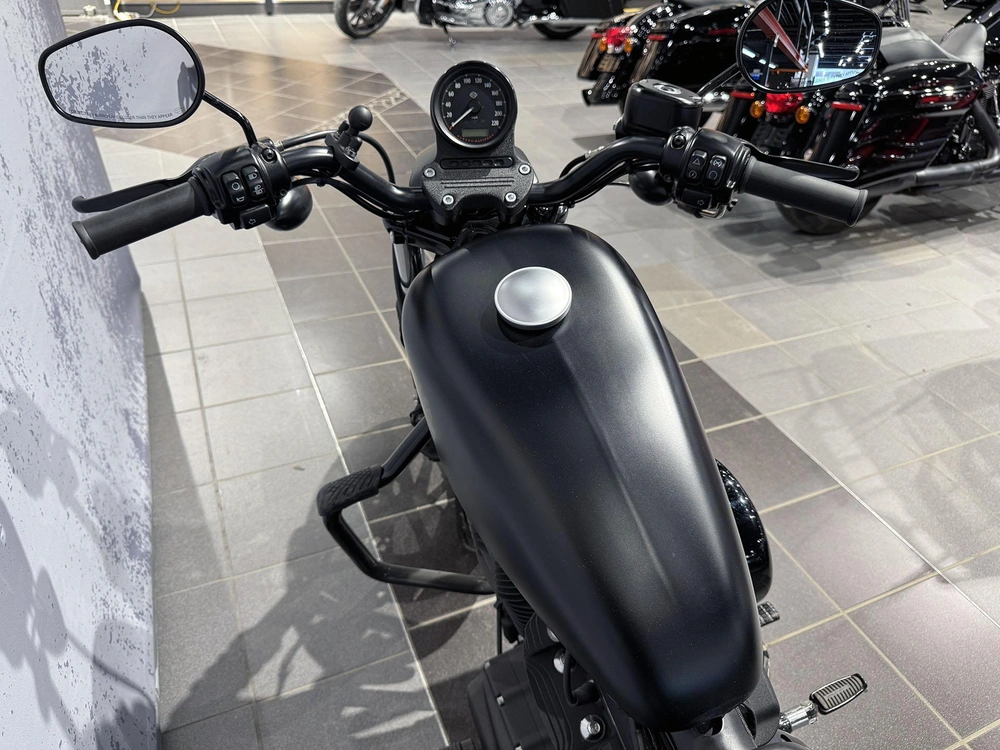 Harley-davidson Sportster Iron 883 Xl883n 2022 alt