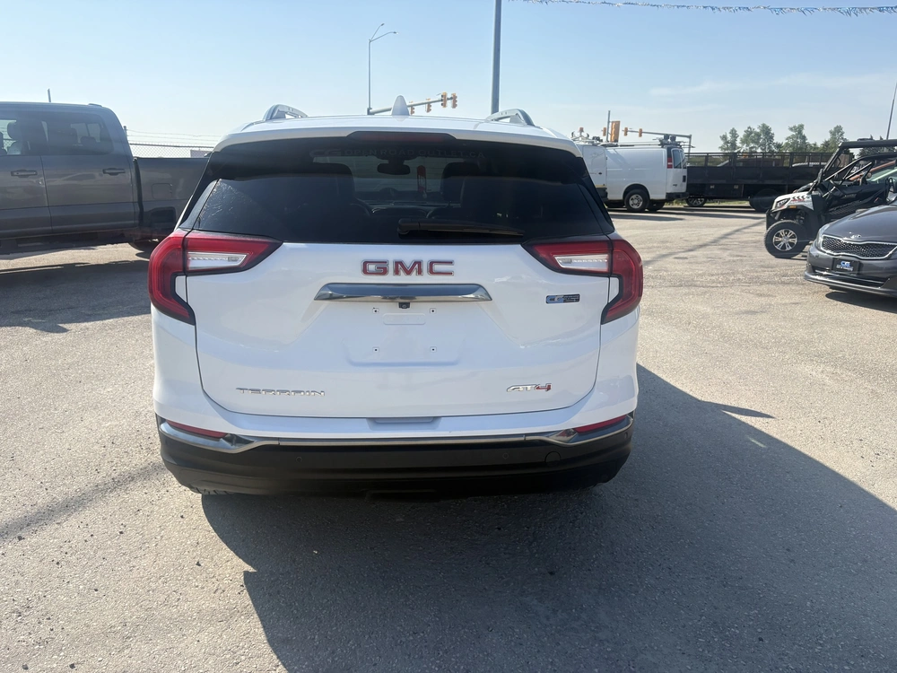 2024 Gmc Terrain Slt alt