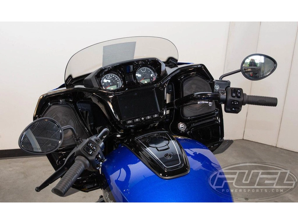 2026 Indian Motorcycle Challenger® Dark Horse® Deep Blue Metallic alt