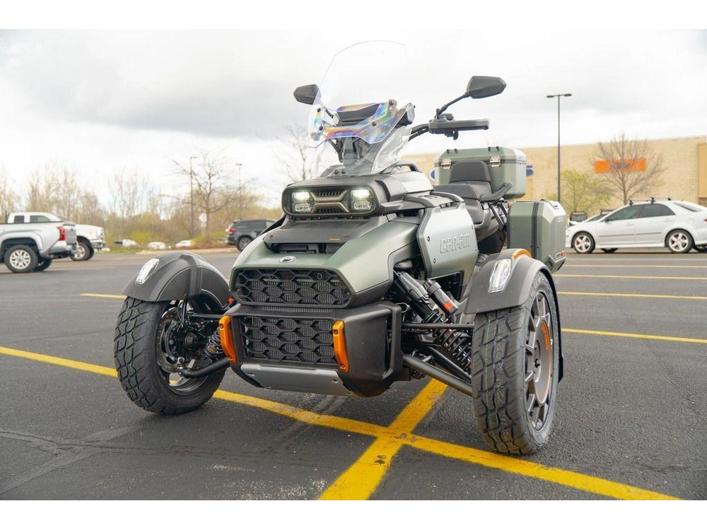 2026 Can-am Canyon Redrock alt