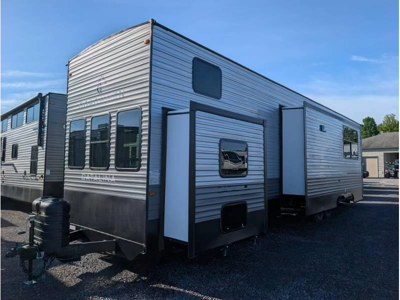 Coachmen Catalina 42condo 2027 alt