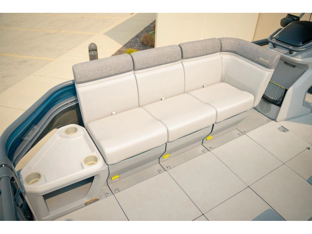 2025 Sea-doo Switch™ Cruise 21 - 230 Hp Galvanized alt
