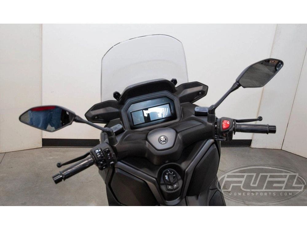 2026 Yamaha Xmax alt