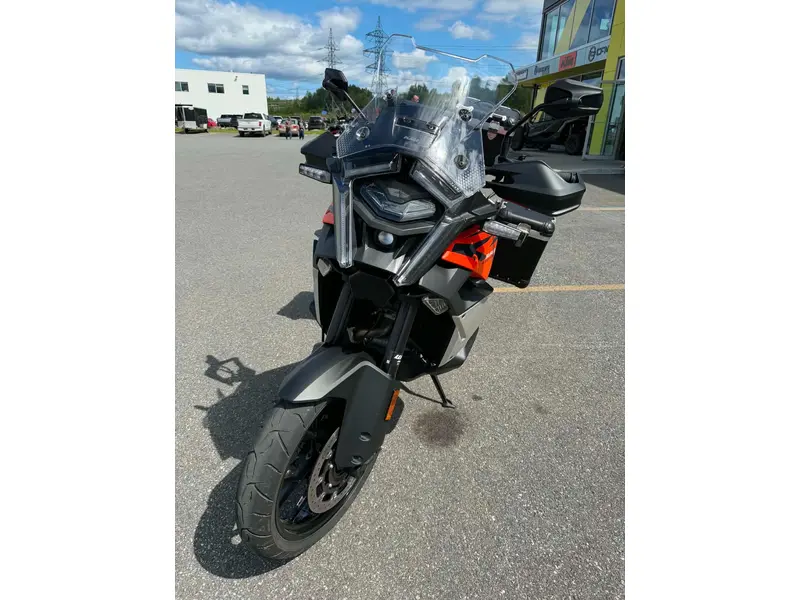 KTM 1390 SUPER ADVENTURE S EV 2027