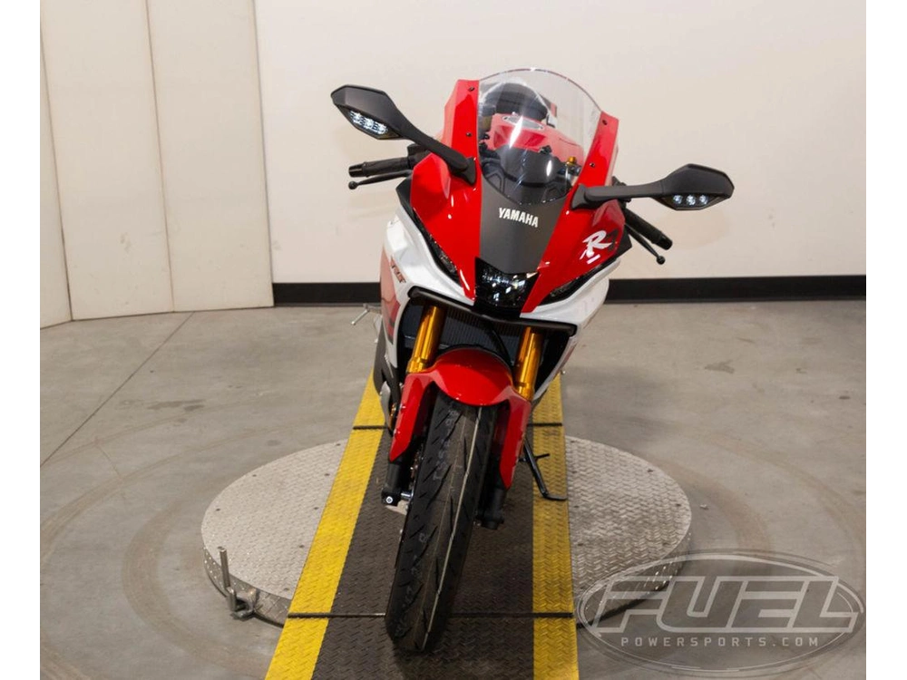 2026 Yamaha Yzf-r7 70th Anniversary Edition alt