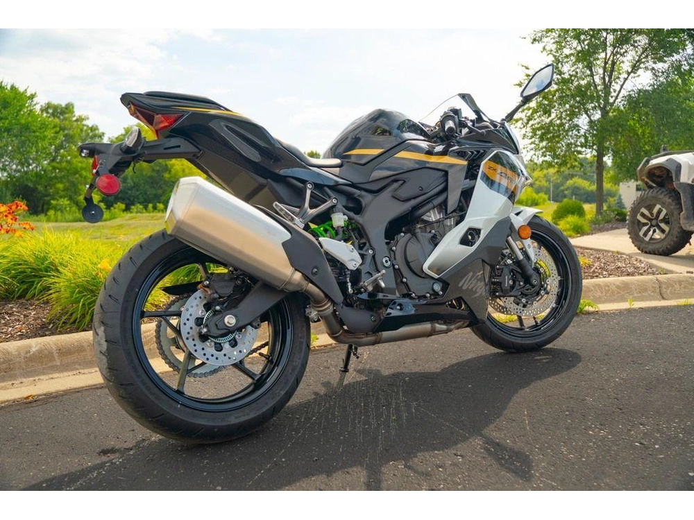 2026 Kawasaki Ninja® Zx™-4rr Abs alt
