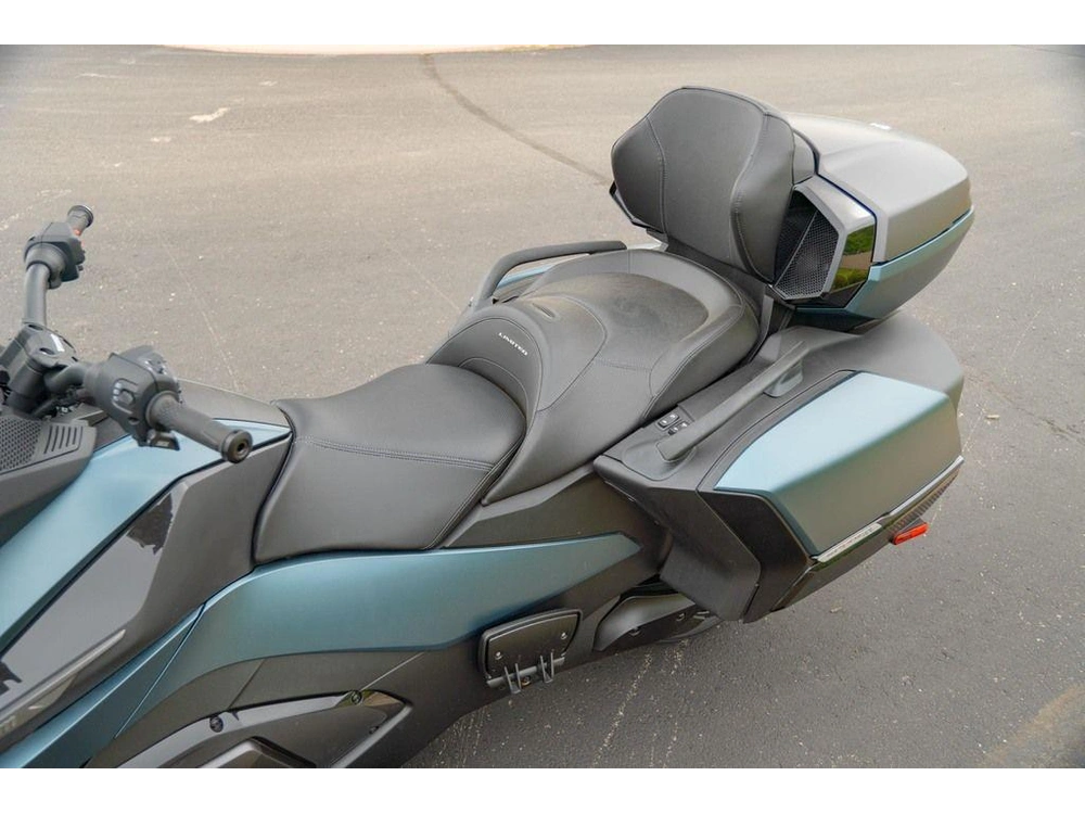 2026 Can-am Spyder Rt Limited Dark alt
