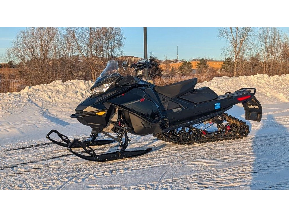 2023 Ski-doo Renegade X 600r E-tech 137 alt