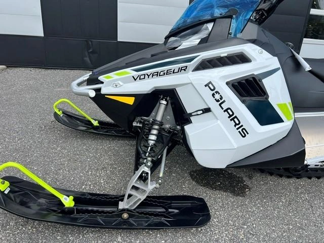 Polaris 550 Voyageur 155 Es 2025 alt