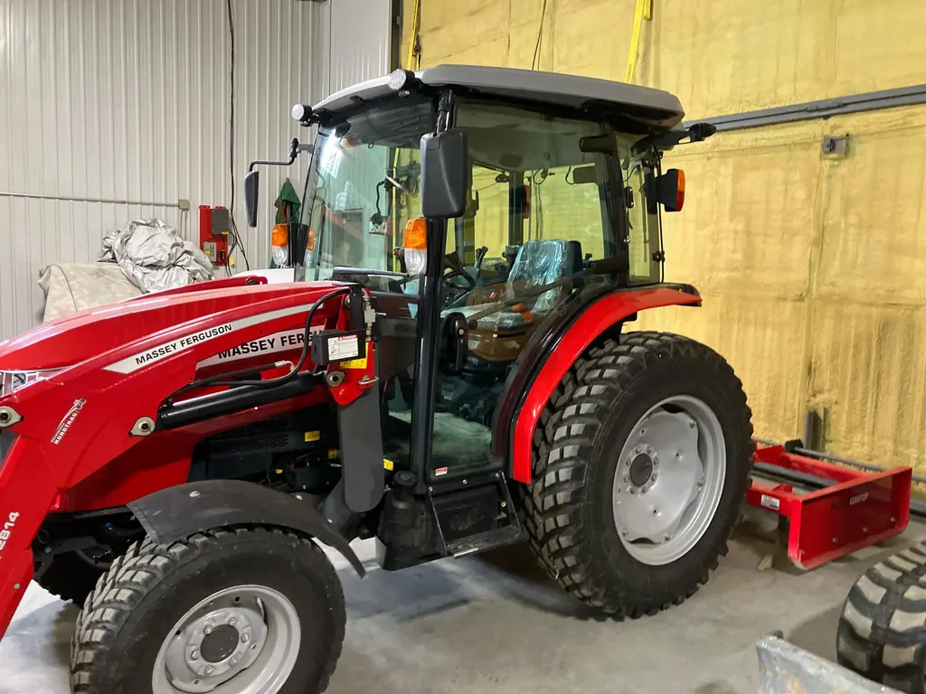 2021 Massey Ferguson 2860M