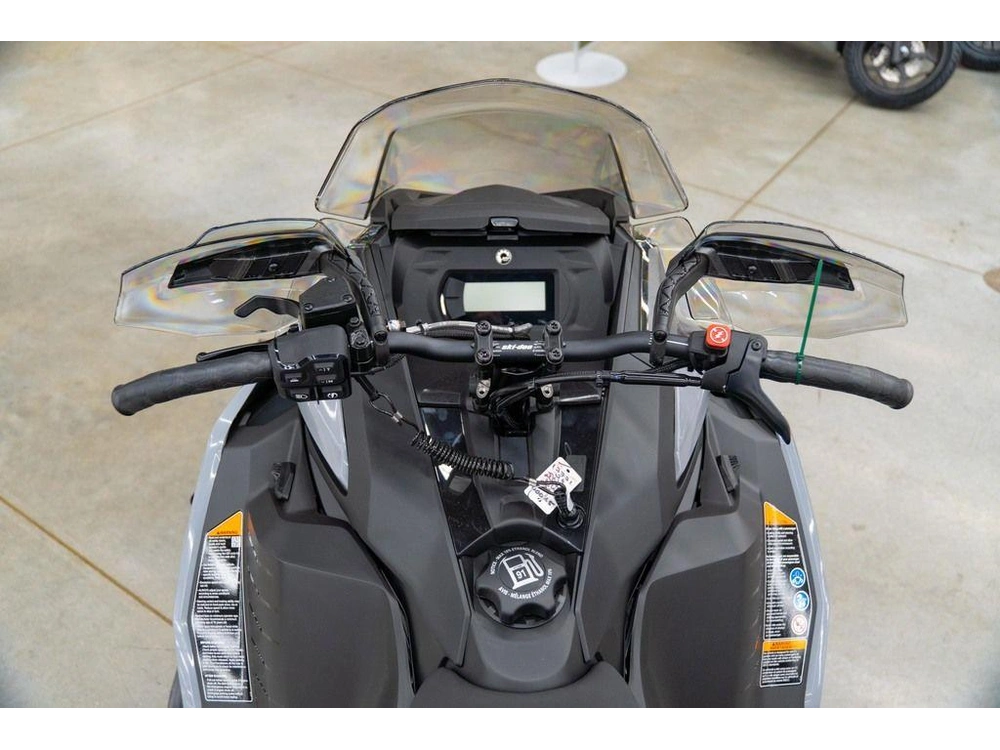 2026 Ski-doo Sm Mxz Adr 850 Gy 137 1.2rs 26 850 E-tec?? 137 1.25 alt