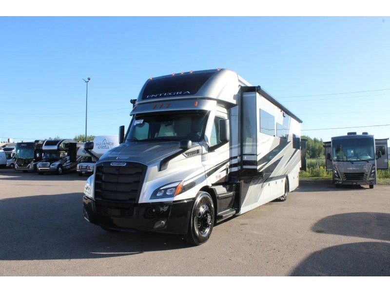 Entegra Coach Centurion 39n 2027 alt