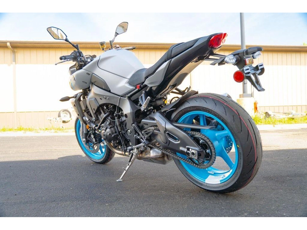 2026 Yamaha Mt-10 alt