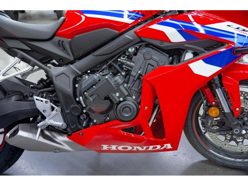 2026 Honda Cbr650r E-clutch alt