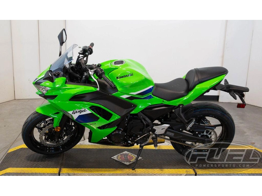 2026 Kawasaki Ninja® 650 Abs alt