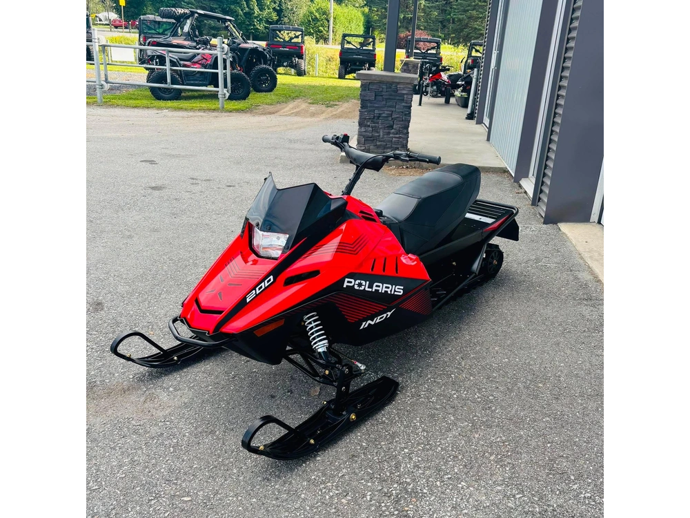 Polaris Indy 200 S27yaa2vsl 2027 alt