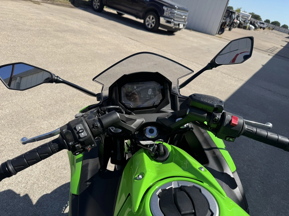 2026 Kawasaki Ninja® 650 Abs alt