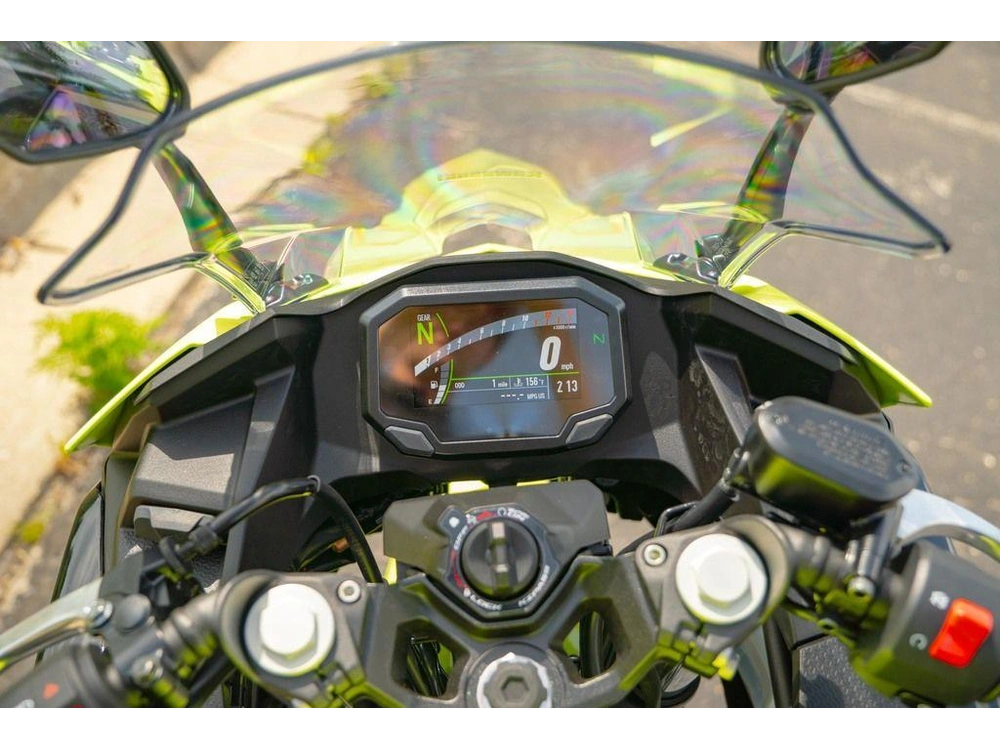 2026 Kawasaki Ninja® 500 Se Abs alt