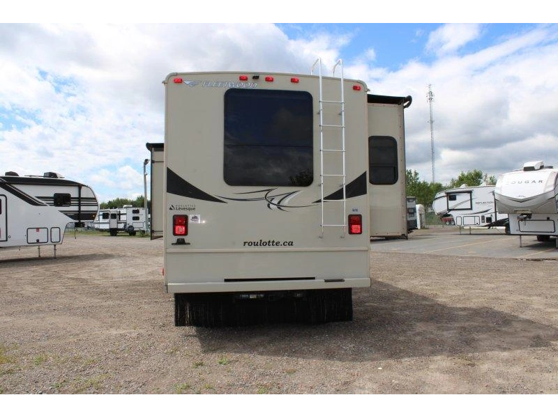 Fleetwood Flair 31a 2018 alt