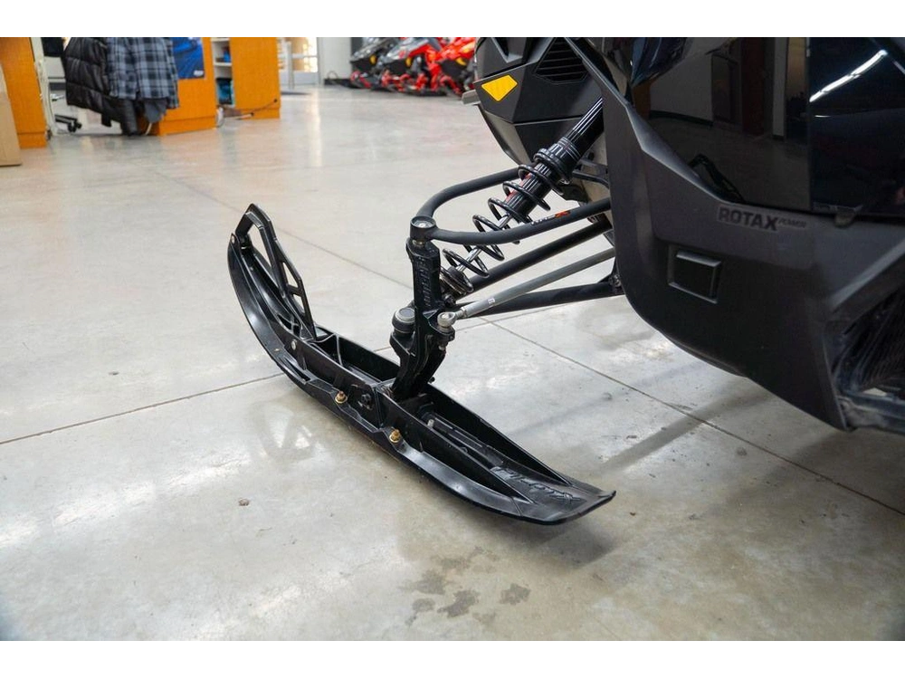2023 Ski-doo Renegade® X® 850 E-tec Ice Ripper Xt 1.5_7.2 In. / Black alt