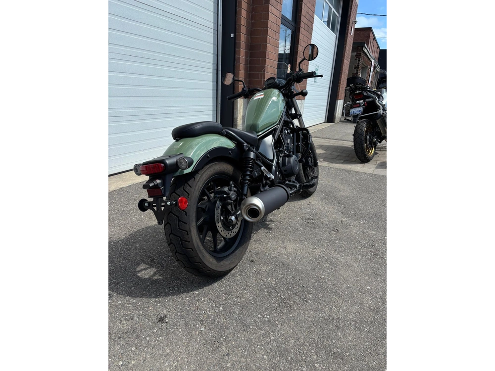 2022 Honda Rebel 500 alt