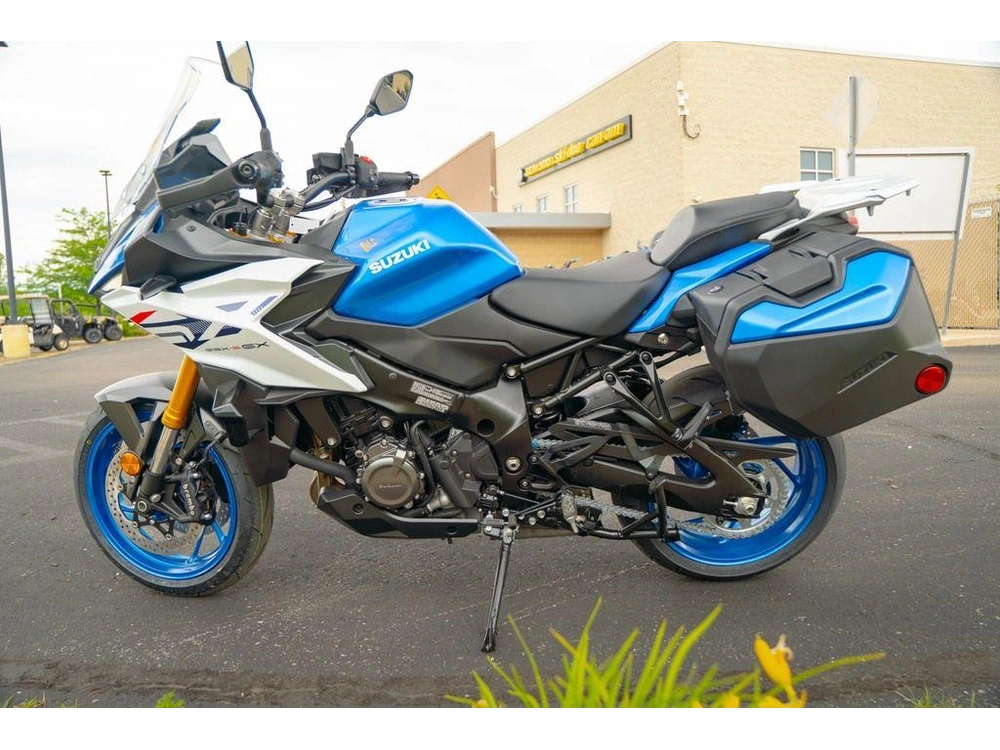 2026 Suzuki Gsx-s1000gx+ alt