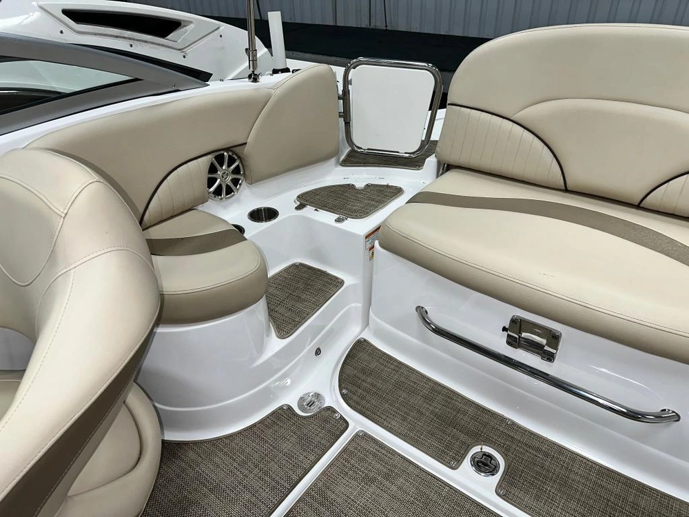 Cruisers 238ss 2014 alt