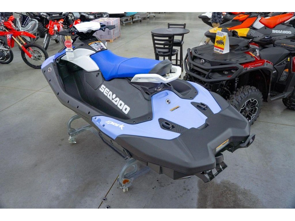 2026 Sea-doo Spark™ For 3 Rotax® 900 Ace™ - 90 Conv With Ibr And Audio alt