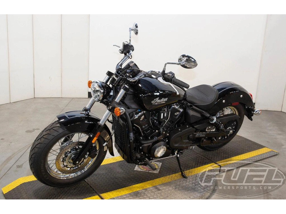 2025 Indian Motorcycle Scout® Classic Black Metallic alt
