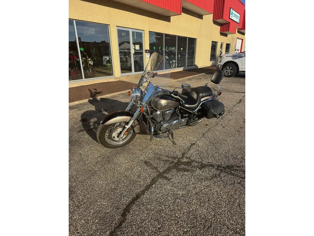 Kawasaki VN900 2013