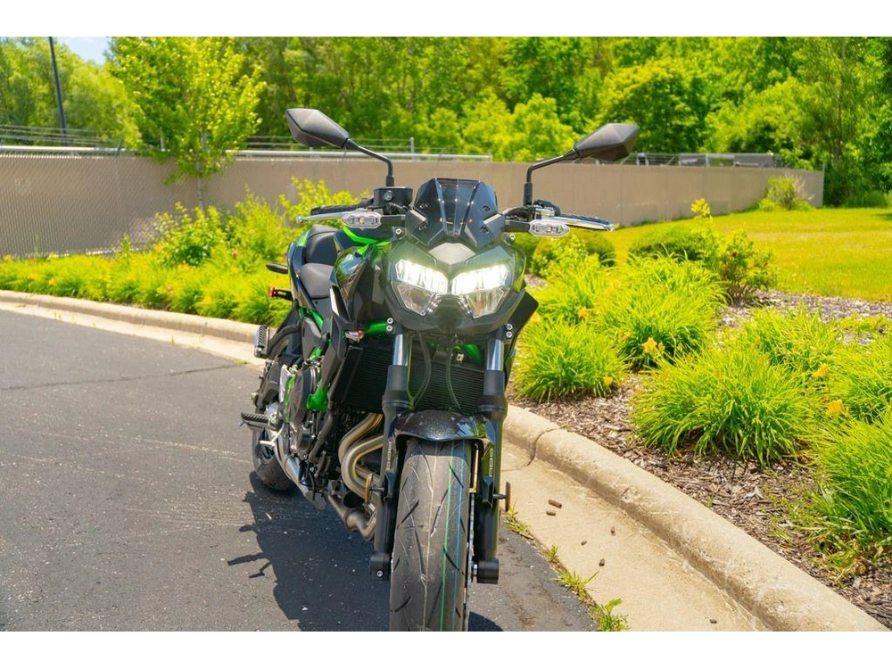 2025 Kawasaki Z650 Abs alt