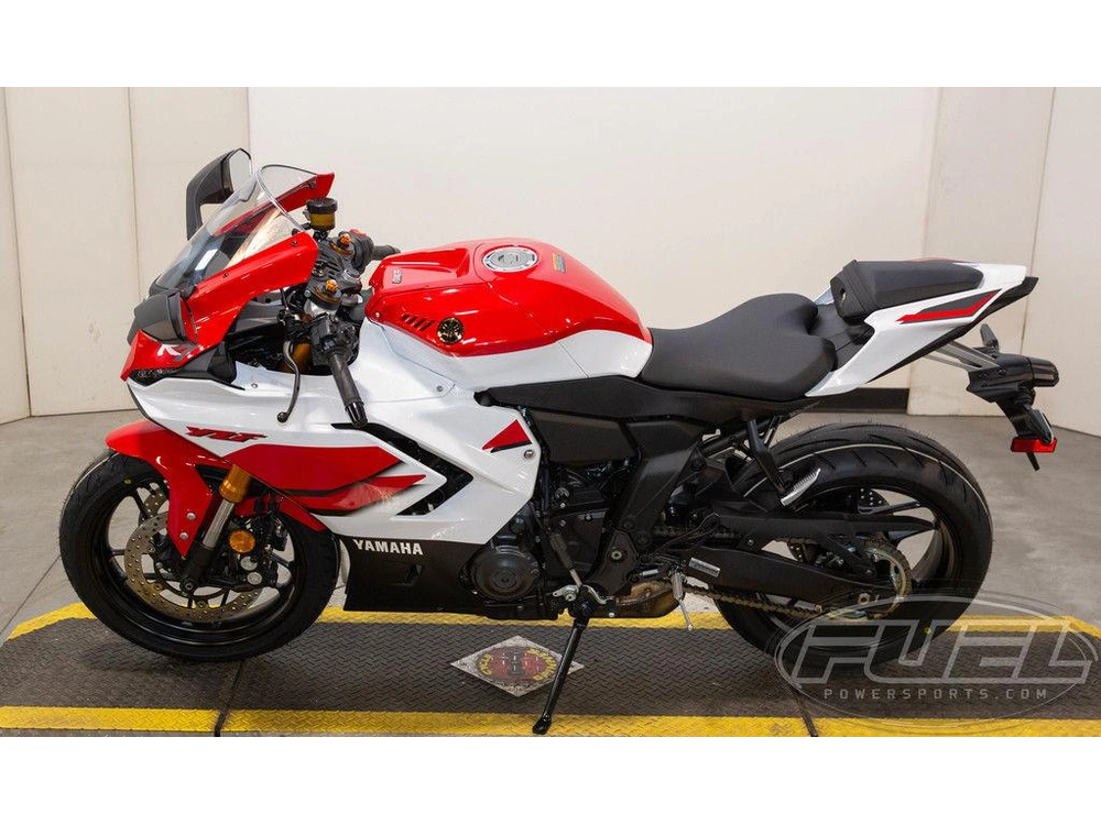 2026 Yamaha Yzf-r7 70th Anniversary Edition alt