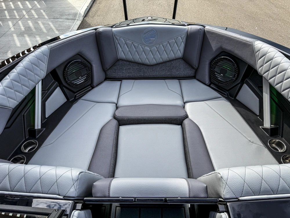 2027 Tige Boats Z1 alt