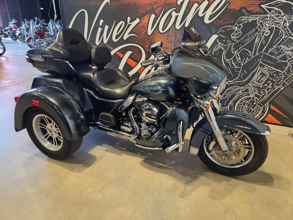 Harley-davidson Tri Glide Ultra Flhtcutg 2015 alt