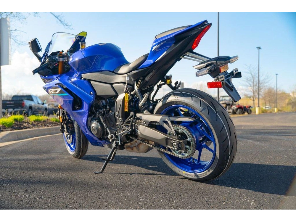 2026 Yamaha Yzf-r7 alt
