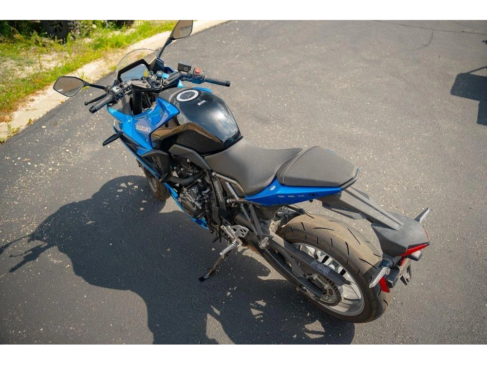2024 Suzuki Gsx-8r alt