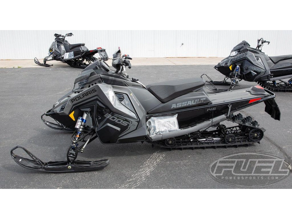 2025 Polaris Boost Switchback Assault 146 Shadow Gray / Gloss Black alt