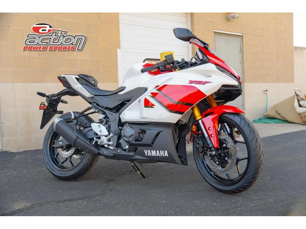 2026 Yamaha Yzf-r3 70th Anniversary Edition alt