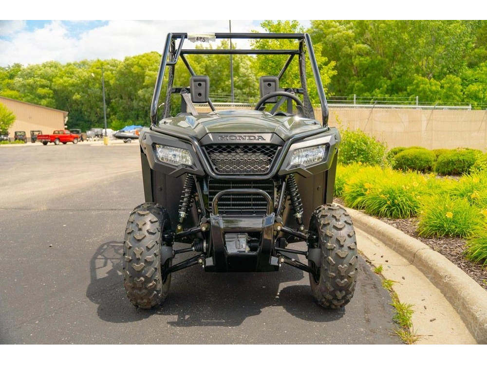 2026 Honda Pioneer 520 alt