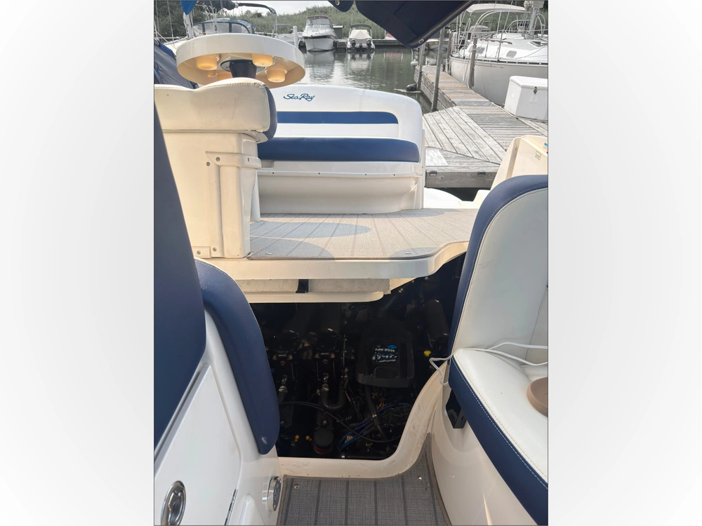 2006 Sea Ray 320 Sundancer