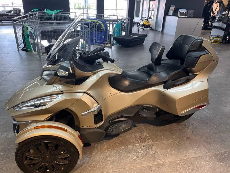 2017 Can-am Spyder Rt-s (se6) Champagne alt