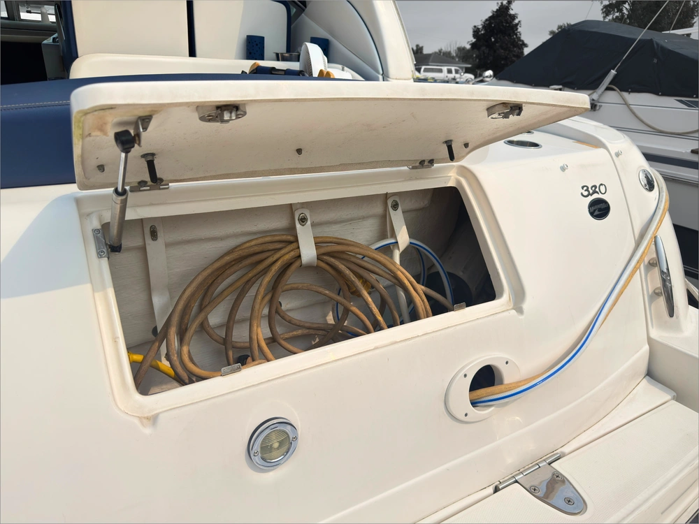 2006 Sea Ray 320 Sundancer