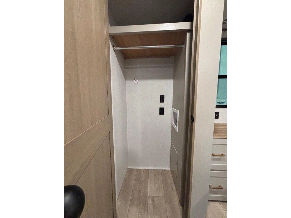 Jayco Jay Flight Bungalow 404loft 2027 alt