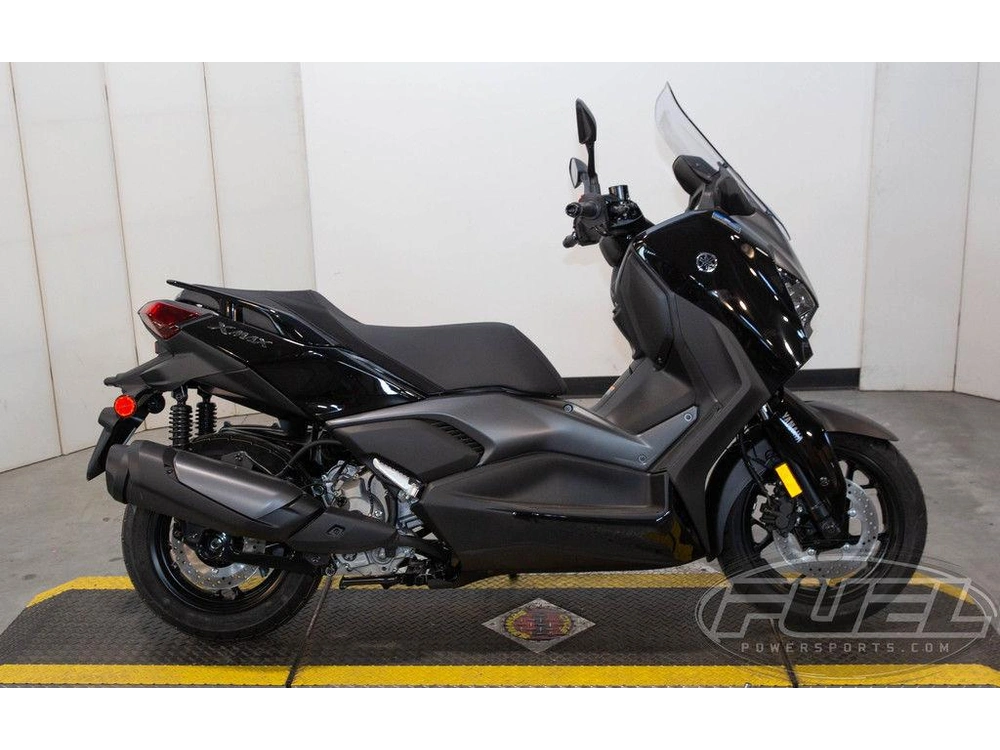 2026 Yamaha Xmax alt