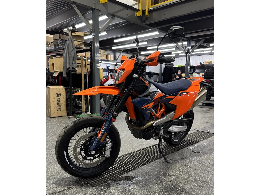 2026 Ktm 690 Smcr alt