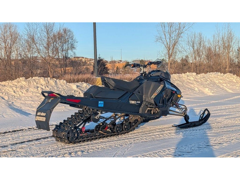 2023 Ski-doo Renegade X 600r E-tech 137 alt