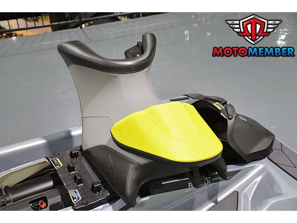 2025 Sea-doo Rxp-x™ 325 Tech, Brp Premium A, Ibr Ice Metal / Manta Green alt