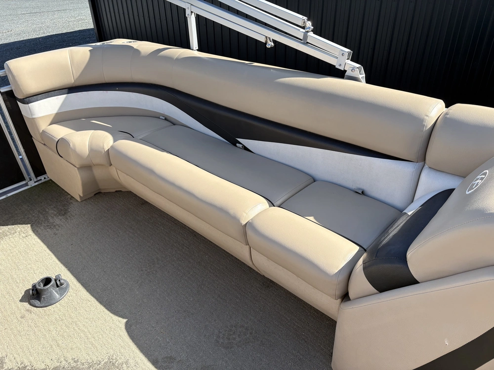 2014 Harris Cruiser 220 Floatboat 220 alt