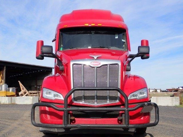 Peterbilt 579 2024