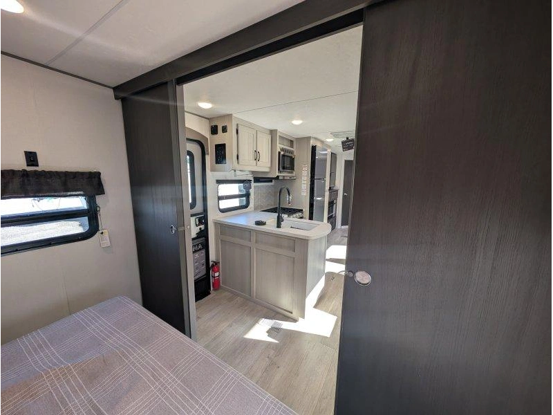 Coachmen Catalina 273dbhck 2027 alt